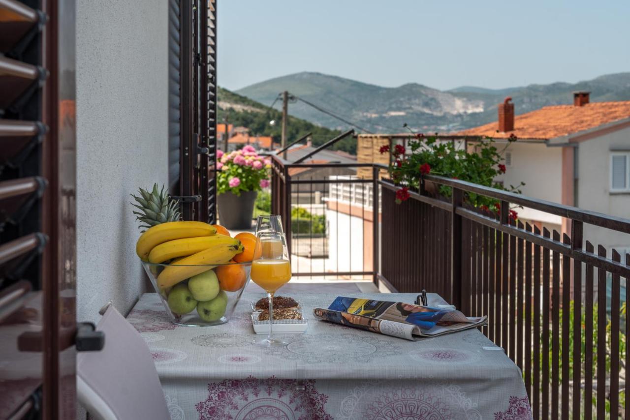 Apartments Bellezza Трогир Экстерьер фото